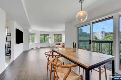 418 Chase Court, Edgewater, NJ 07020 - Photo 11