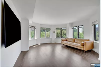 418 Chase Court, Edgewater, NJ 07020 - Photo 5