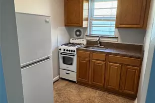325 Essex Street K, Hackensack, NJ 07601 - Photo 5