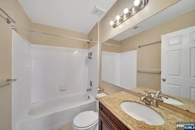 1041 Cumberland Court, Mahwah, NJ 07430 - Photo 11