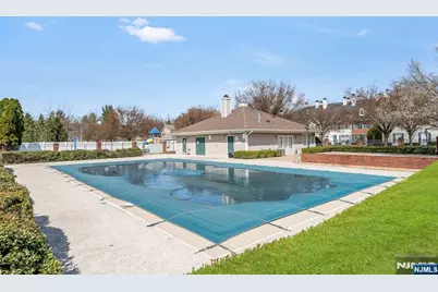 1041 Cumberland Court, Mahwah, NJ 07430 - Photo 17