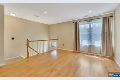 1041 Cumberland Court, Mahwah, NJ 07430 - Photo 3