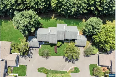 14 Parsons Court, Mahwah, NJ 07430 - Photo 11