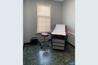 75 Summit Avenue 1st Flr. #1st flr., Hackensack, NJ 07601 - Photo 9