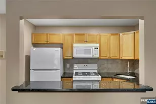 25 Market C7, Saddle Brook Township, NJ 07607 - Photo 3