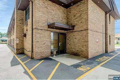 25 Market C7 #C7, Saddle Brook Township, NJ 07607 - Photo 17