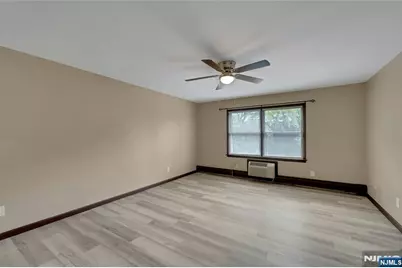 25 Market C7 #C7, Saddle Brook Township, NJ 07607 - Photo 9