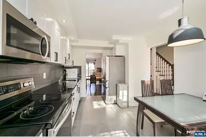 1537 John Street 7 #7, Fort Lee, NJ 07024 - Photo 13