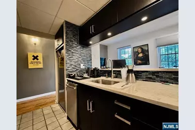 227 Columbus Drive 113B #113b, Jersey City, NJ 07302 - Photo 3