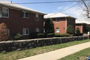 61 Bergen Blvd 8B, Palisades Park, NJ 07650 - Photo 1