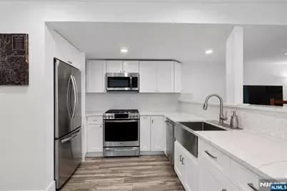 901 Palisade Avenue 1 #1, Union City, NJ 07087 - Photo 7