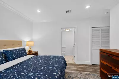 901 Palisade Avenue 1 #1, Union City, NJ 07087 - Photo 15