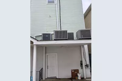 74 Chambers Street, Newark, NJ 07105 - Photo 35