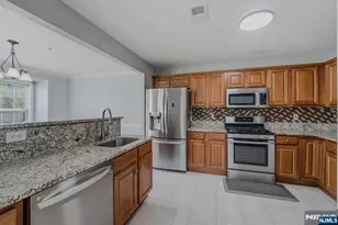 2 Marina, Bayonne, NJ 07002 - Photo 3