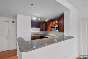 5109 City Pl, Edgewater, NJ 07020 - Photo 3