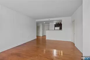 5109 City Pl, Edgewater, NJ 07020 - Photo 9