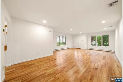 157 English Street, Fort Lee, NJ 07024 - Photo 3