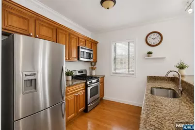 528 52nd Street 201 #201, West New York, NJ 07093 - Photo 3