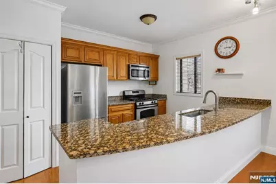 528 52nd Street 201 #201, West New York, NJ 07093 - Photo 5