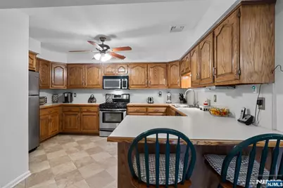 900 Van Houten Avenue A2 #A2, Clifton, NJ 07013 - Photo 9