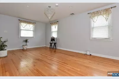 32-12 Raphael, Fair Lawn, NJ 07410 - Photo 7