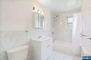 2320 Linwood Ave 3F, Fort Lee, NJ 07024 - Photo 9