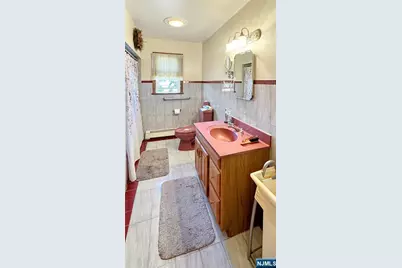 100 Westminster Place, Saddle Brook Township, NJ 07663 - Photo 15