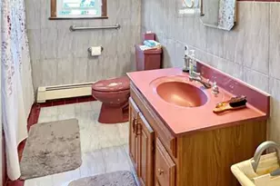 100 Westminster Pl, Saddle Brook Township, NJ 07663 - Photo 15