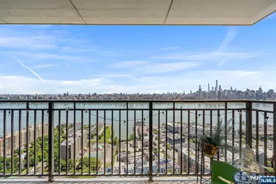 7855 Boulevard 26G #26G, North Bergen, NJ 07047 - Photo 13
