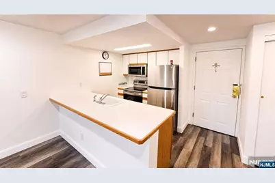 55 Clinton Place 304 #304, Hackensack, NJ 07601 - Photo 3