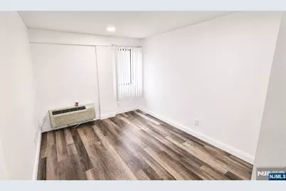 55 Clinton Place 304 #304, Hackensack, NJ 07601 - Photo 9