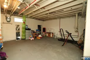328 Mayhill St, Saddle Brook Township, NJ 07663 - Photo 27