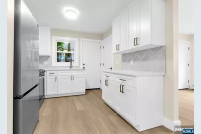 141 Myrtle Avenue, Irvington, NJ 07111 - Photo 11