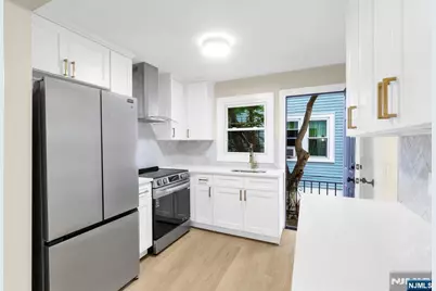 141 Myrtle Avenue, Irvington, NJ 07111 - Photo 9