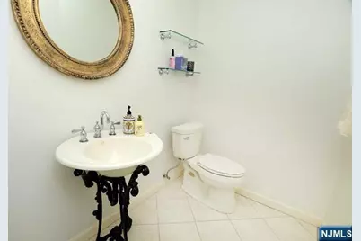 23 Deerhorn Trail, Upper Saddle River, NJ 07458 - Photo 15