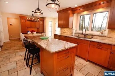 23 Deerhorn Trail, Upper Saddle River, NJ 07458 - Photo 13