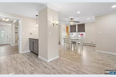 44 E Quackenbush Avenue, Dumont, NJ 07628 - Photo 9