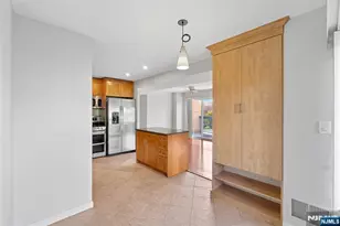 518 Ellery Ct K518, Edgewater, NJ 07020 - Photo 11