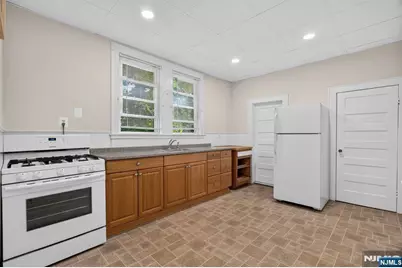 79 Union Avenue, Nutley, NJ 07110 - Photo 17