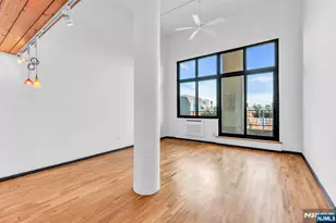 205 10th Street 5N, Jersey City, NJ 07302 - Photo 9