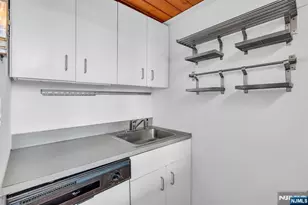 205 10th Street 5N, Jersey City, NJ 07302 - Photo 17
