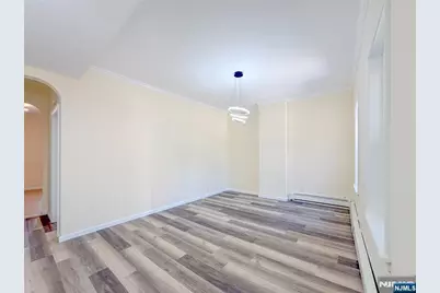 244 Lincoln Avenue 1 #1, Cliffside Park, NJ 07010 - Photo 3