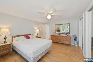 95 Knollwood Dr, Paramus, NJ 07652 - Photo 19
