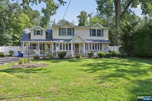 95 Knollwood Dr, Paramus, NJ 07652 - Photo 1