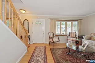 95 Knollwood Dr, Paramus, NJ 07652 - Photo 7