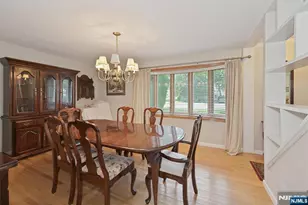 95 Knollwood Dr, Paramus, NJ 07652 - Photo 9