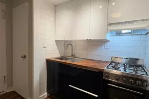 501 Linwood Dr 2D, Fort Lee, NJ 07024 - Photo 1
