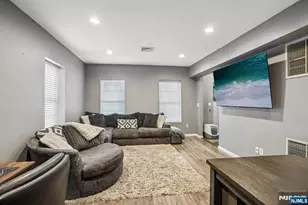 49-51 Wall Street 4, Rockaway, NJ 07866 - Photo 3