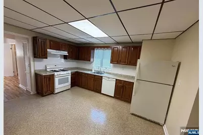832 Paterson Avenue, East Rutherford, NJ 07073 - Photo 3
