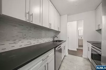 307 Prospect Avenue 10G #10G, Hackensack, NJ 07601 - Photo 3